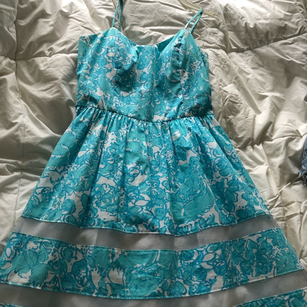 Lily Pulitzer size 2 dress light blue and white